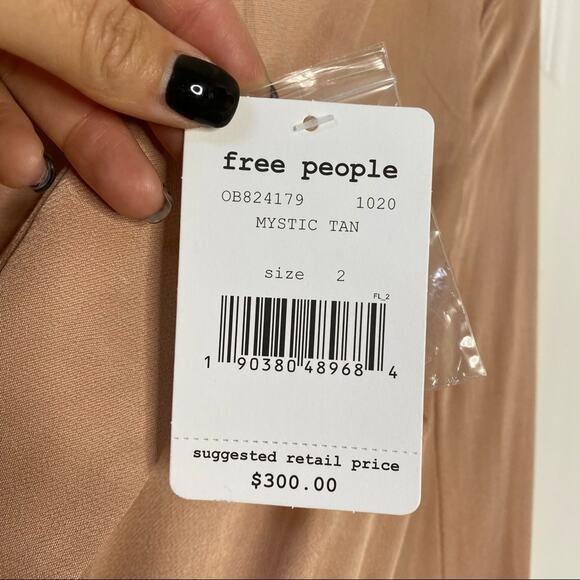 FREE PEOPLE Silky Satin Low V-neck Button Front Long Sleeve Belted Jumpsuit XS - Picture 9 of 12